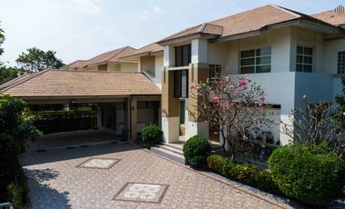 Casa en alquiler de 5 habitaciones en Chom Thong, Bangkok