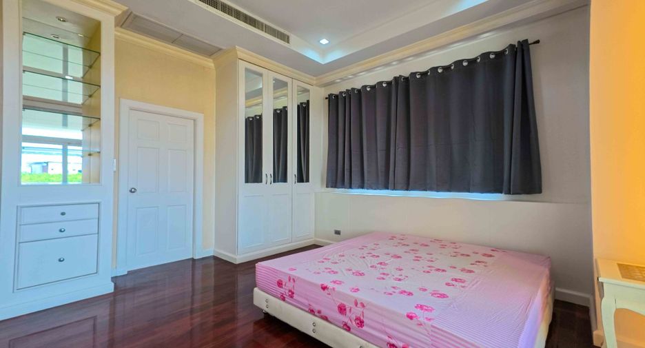 For rent 5 bedrooms house in Chom Thong, Bangkok