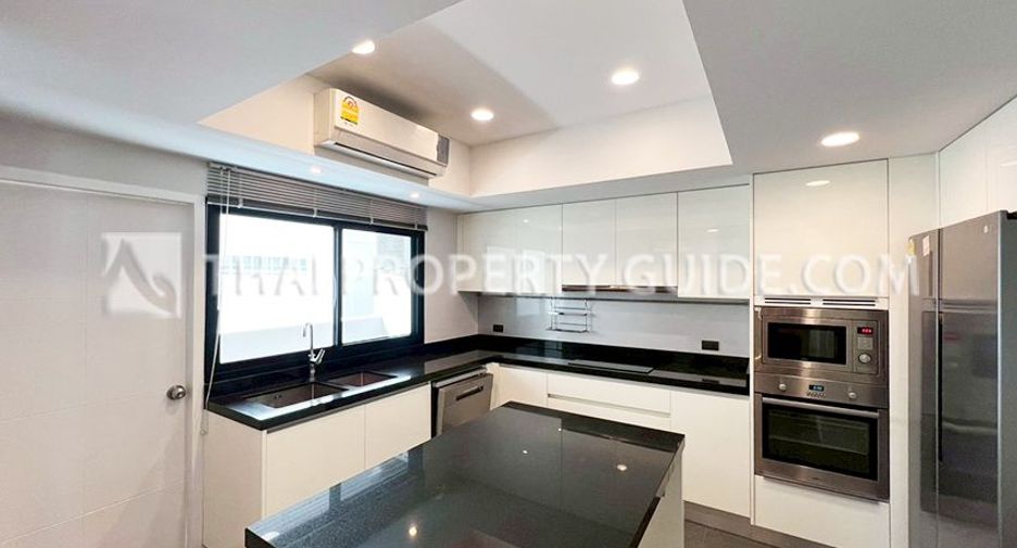 For rent 3 bedrooms apartment in Watthana, Bangkok