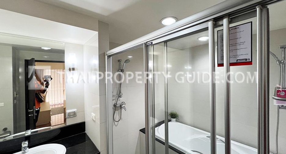 À louer 2 chambres appartement à Mueang Chon Buri, Chonburi