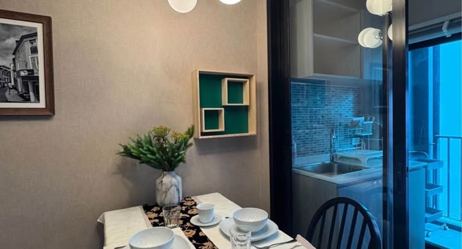 For rent 1 bed condo in Phaya Thai, Bangkok