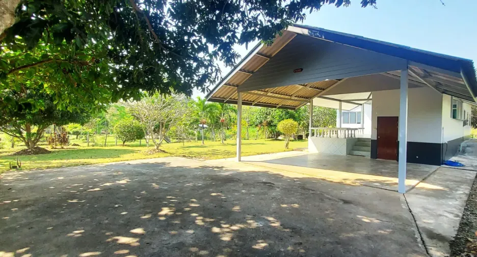 Haus zum Kauf mit 3 Zimmer in Mueang Rayong, Rayong