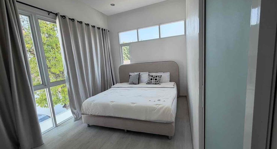 À louer 4 chambres villa à Bang Lamung, Chonburi
