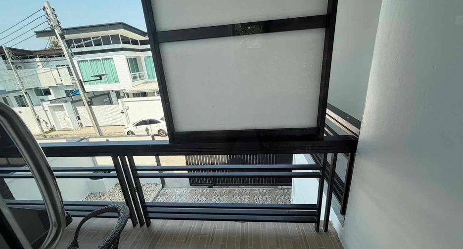 À louer 4 chambres villa à Bang Lamung, Chonburi