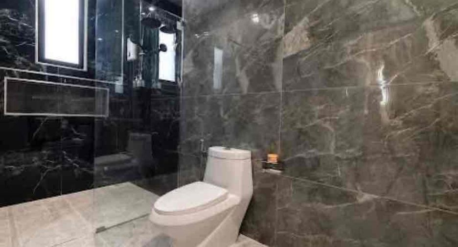 Villa zur Miete und zum Kauf mit 3 Zimmer in Bang Lamung, Chonburi