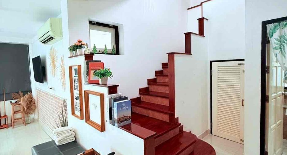 For rent 4 bedrooms villa in Bang Lamung, Chonburi