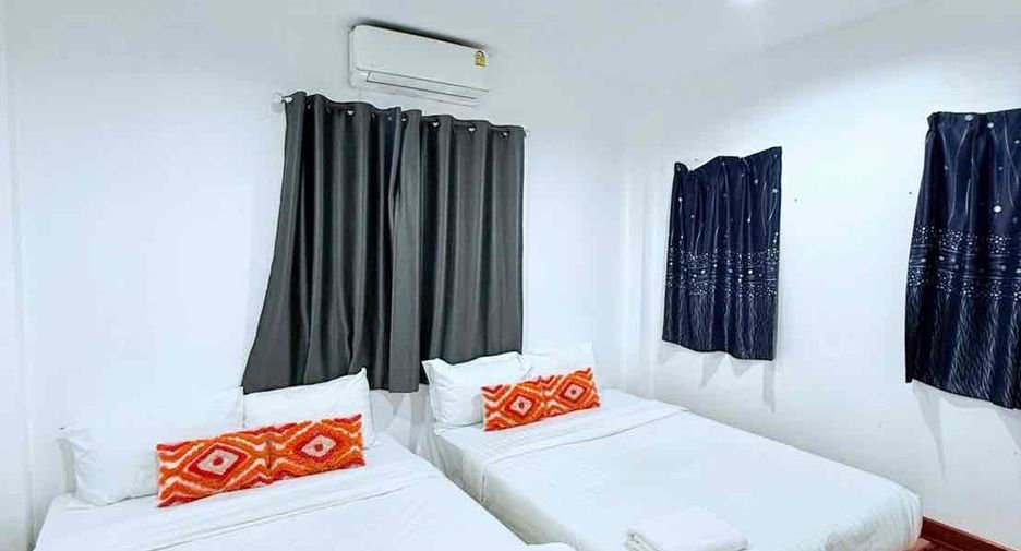 For rent 4 bedrooms villa in Bang Lamung, Chonburi