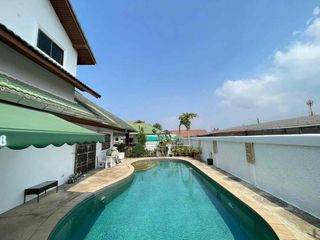 À louer 4 chambres villa à Bang Lamung, Chonburi