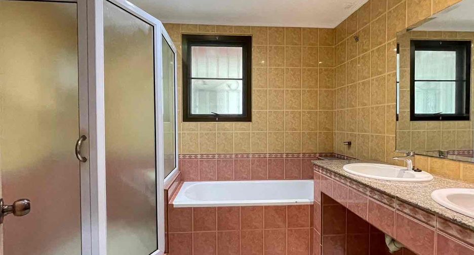 Villa zur Miete mit 4 Zimmer in Bang Lamung, Chonburi