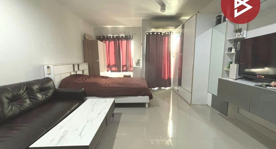 For sale 1 bed condo in Lat Krabang, Bangkok