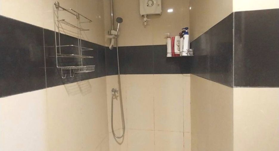 For sale 1 bed condo in Lat Krabang, Bangkok