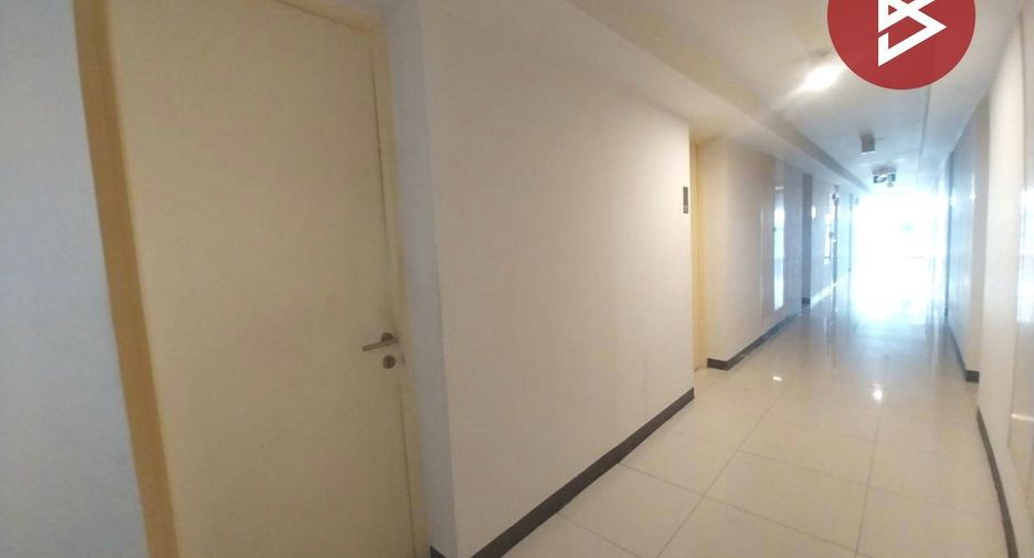 For sale 1 bed condo in Lat Krabang, Bangkok