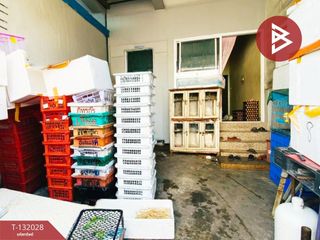 For sale 2 bedrooms townhouse in Mueang Samut Sakhon, Samut Sakhon