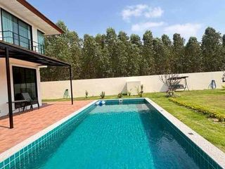 Villa zur Miete mit 5 Zimmer in Bang Lamung, Chonburi