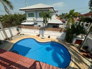 Villa zur Miete mit 5 Zimmer in Bang Lamung, Chonburi
