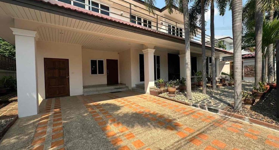 Villa zur Miete mit 5 Zimmer in Bang Lamung, Chonburi