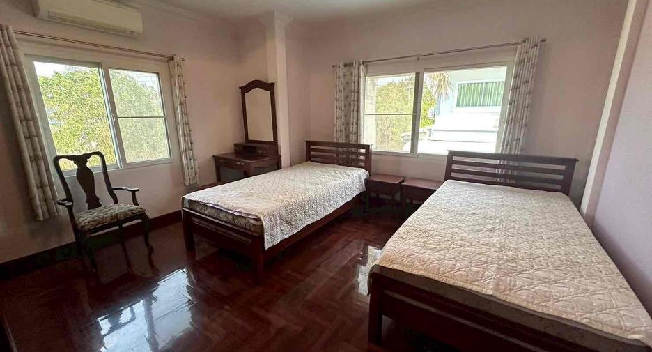 Villa zur Miete mit 5 Zimmer in Bang Lamung, Chonburi