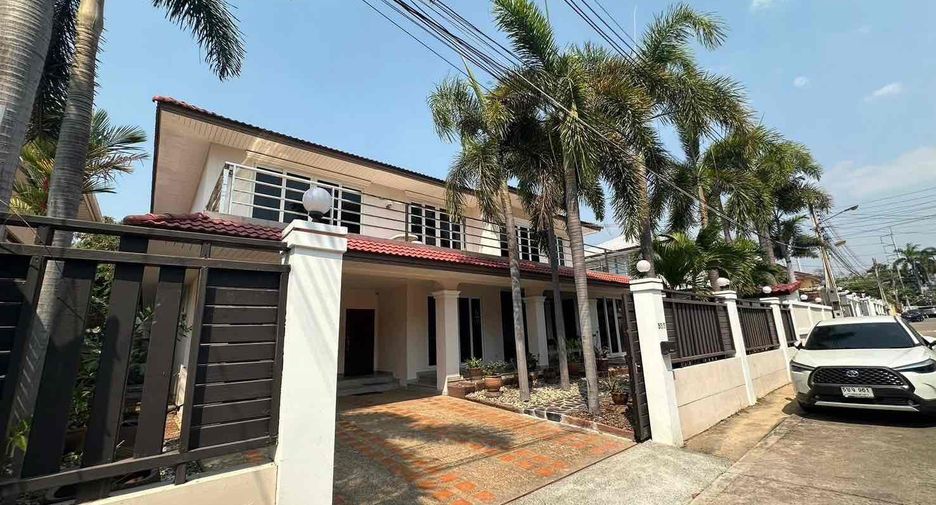 Villa zur Miete mit 5 Zimmer in Bang Lamung, Chonburi