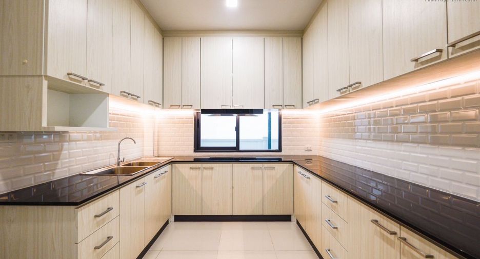 For sale 3 bedrooms house in Bang Kruai, Nonthaburi