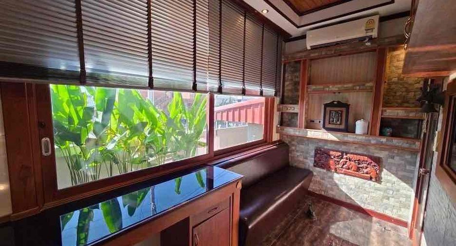 For rent and for sale 3 bedrooms villa in Bang Lamung, Chonburi