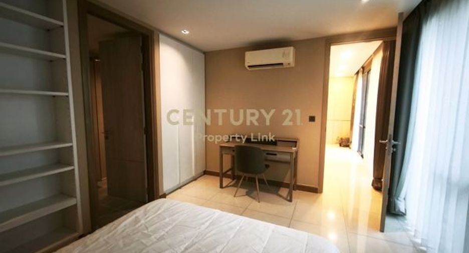 For rent 4 ベッドルーム house in Huai Khwang, Bangkok