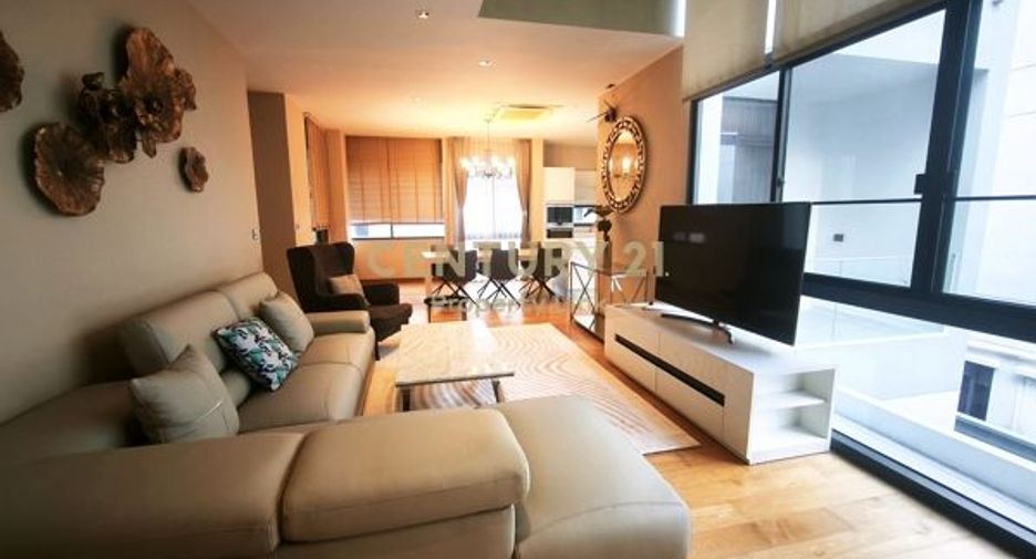 For rent 4 ベッドルーム house in Huai Khwang, Bangkok