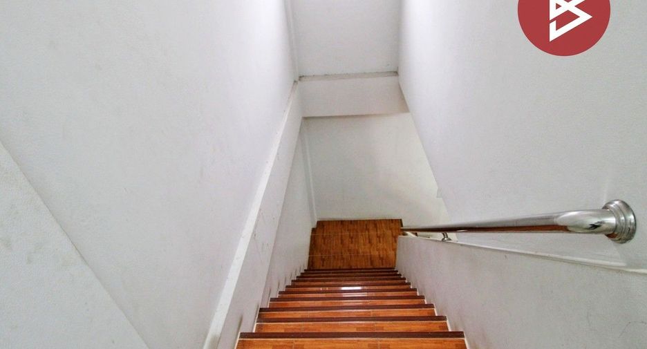 For sale 2 bedrooms townhouse in Krathum Baen, Samut Sakhon