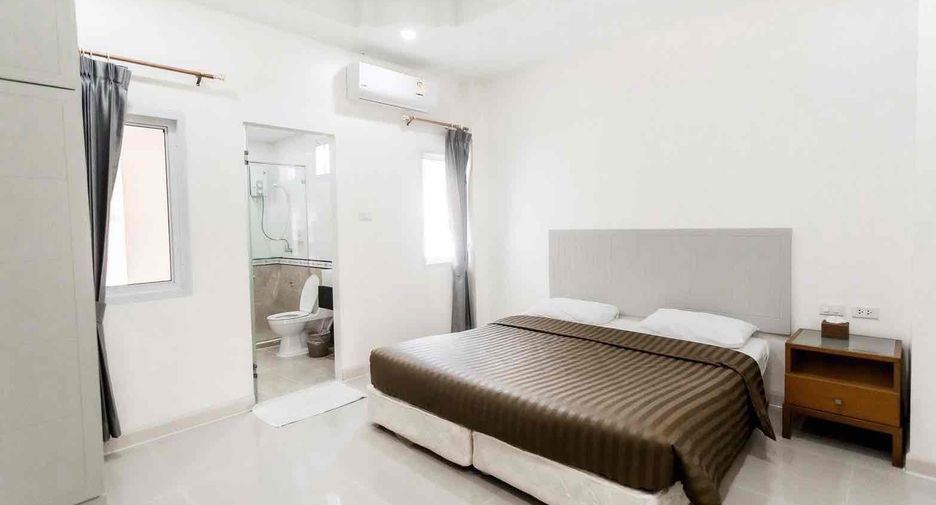 For rent 6 bedrooms villa in Bang Lamung, Chonburi