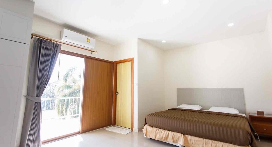 For rent 6 bedrooms villa in Bang Lamung, Chonburi