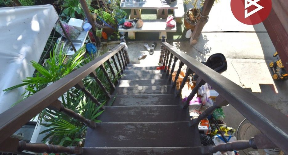 For sale 4 bedrooms house in Phra Pradaeng, Samut Prakan