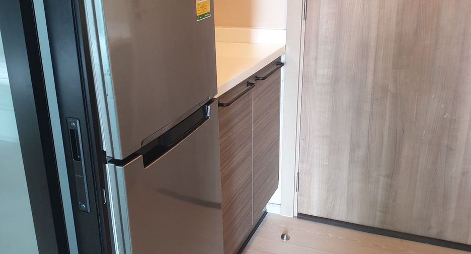 For sale 1 Beds condo in Huai Khwang, Bangkok