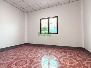For rent and for sale 3 bedrooms house in Sai Noi, Nonthaburi