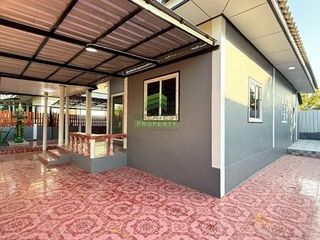 For rent and for sale 3 bedrooms house in Sai Noi, Nonthaburi