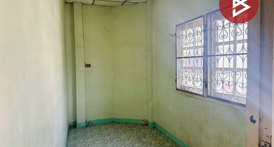 For sale 6 bedrooms townhouse in Bangkok Noi, Bangkok
