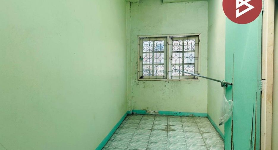 For sale 6 bedrooms townhouse in Bangkok Noi, Bangkok
