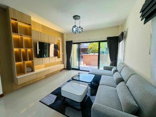 Haus zur Miete mit 3 Zimmer in Bang Lamung, Chonburi
