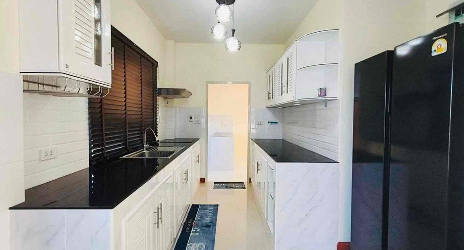 For rent 3 bedrooms house in Bang Lamung, Chonburi
