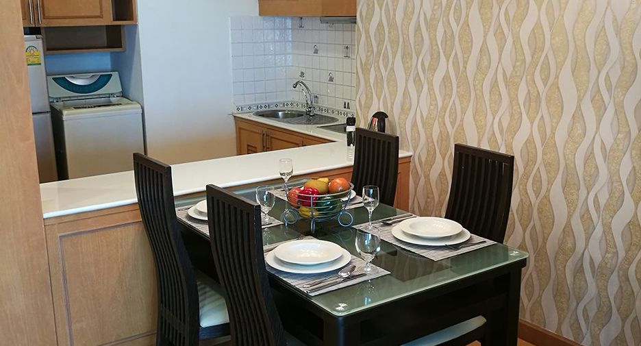 Condo en alquiler de 2 habitaciones en Khlong Toei, Bangkok