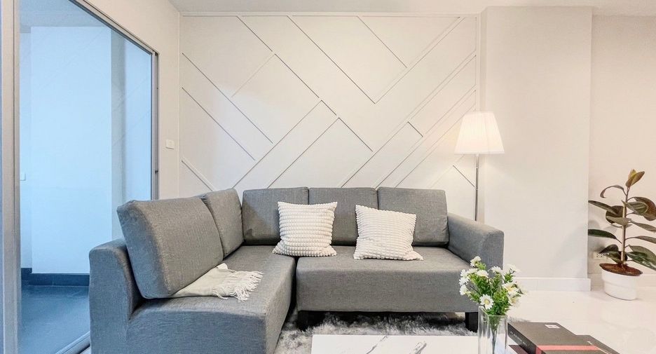 For sale 2 bedrooms condo in Huai Khwang, Bangkok