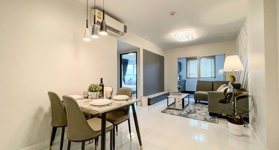 For sale 2 bedrooms condo in Huai Khwang, Bangkok