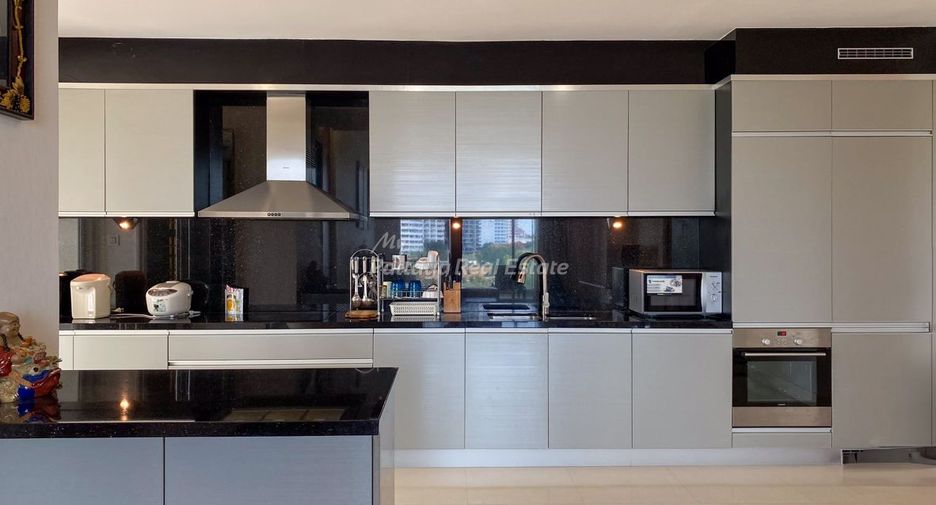 For rent 2 bedrooms condo in Bang Lamung, Chonburi