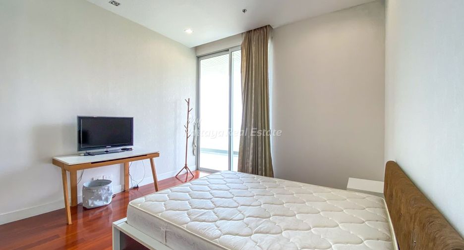 For rent 2 bedrooms condo in Bang Lamung, Chonburi