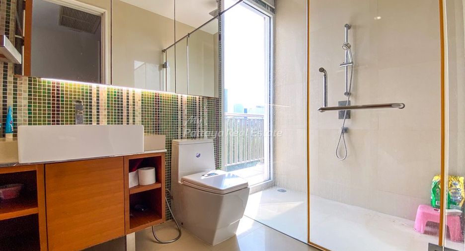 For rent 2 bedrooms condo in Bang Lamung, Chonburi