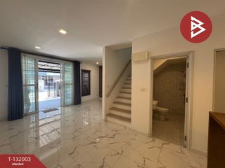 For sale 4 bedrooms townhouse in Min Buri, Bangkok