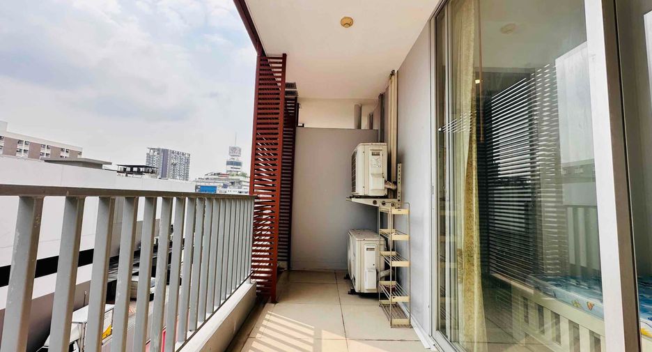 Wohnung zum Kauf mit 2 Zimmer in Bang Phlat, Bangkok
