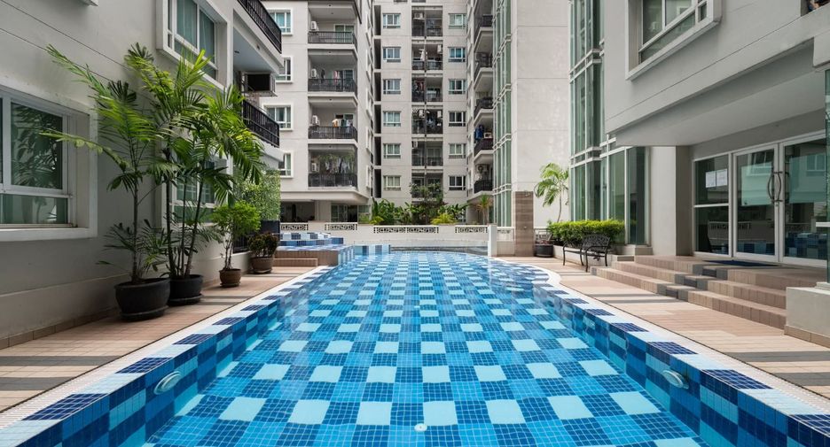 Wohnung zum Kauf mit 2 Zimmer in Huai Khwang, Bangkok