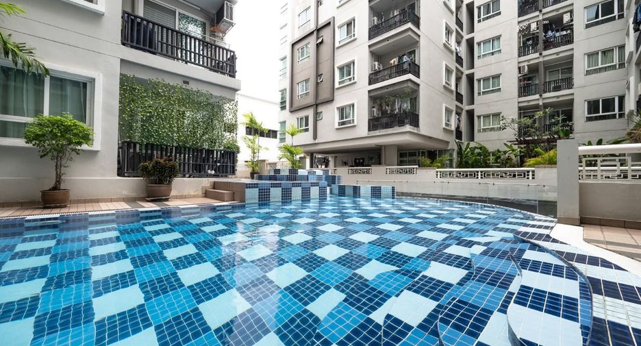 Wohnung zum Kauf mit 2 Zimmer in Huai Khwang, Bangkok