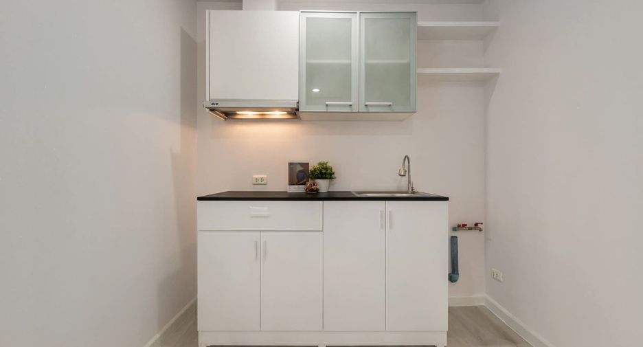 Wohnung zum Kauf mit 2 Zimmer in Huai Khwang, Bangkok