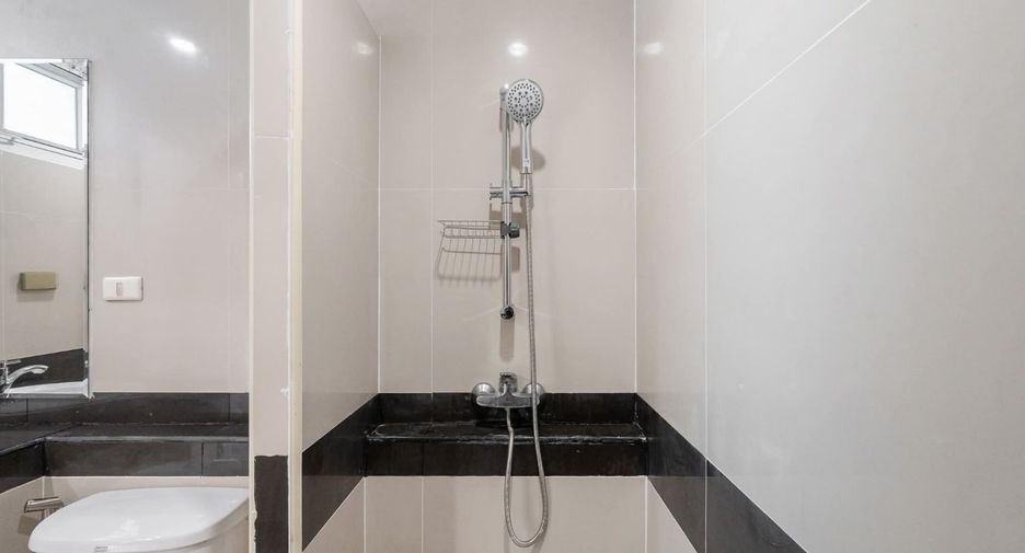 For sale 1 bed condo in Lat Phrao, Bangkok