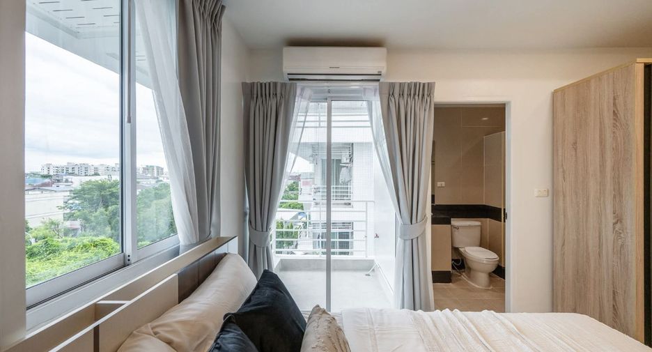 For sale 1 bed condo in Lat Phrao, Bangkok